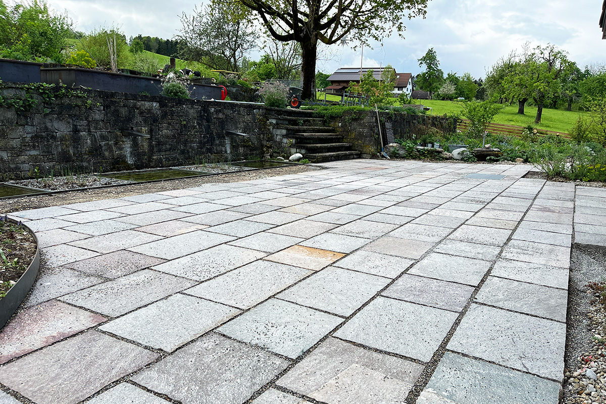 Majhensek Gartenbau AG – Gartenbau – Beläge Bild